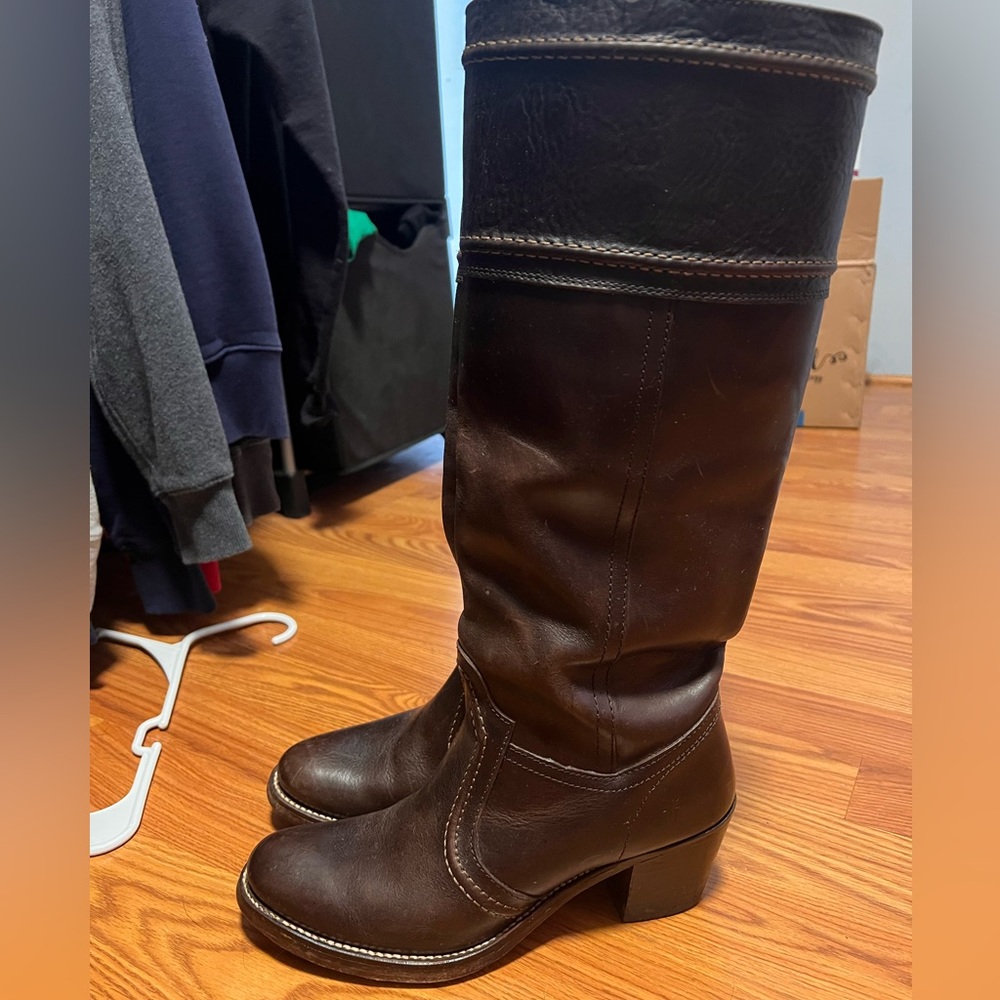 Like new Frye Boots. Size 7.